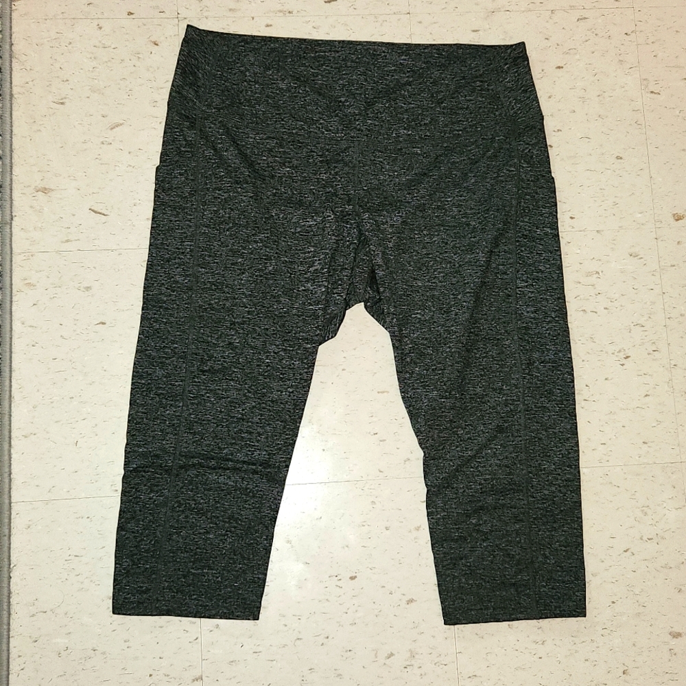 🏷 [50% 2+] Grey Old Navy Capris
